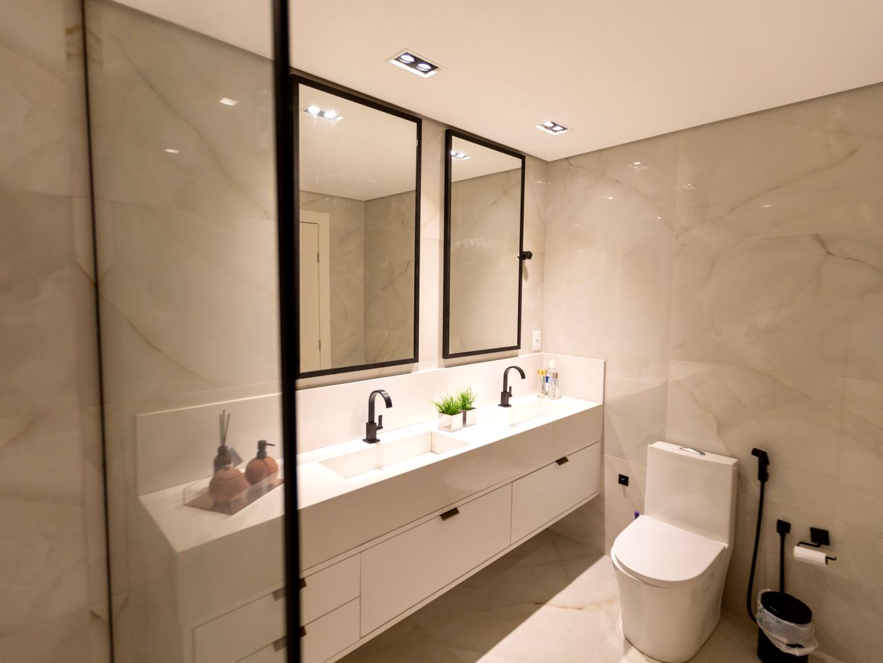 vision Elegant bathroom featuring double vanity and sleek design, Salvador, Brazil.